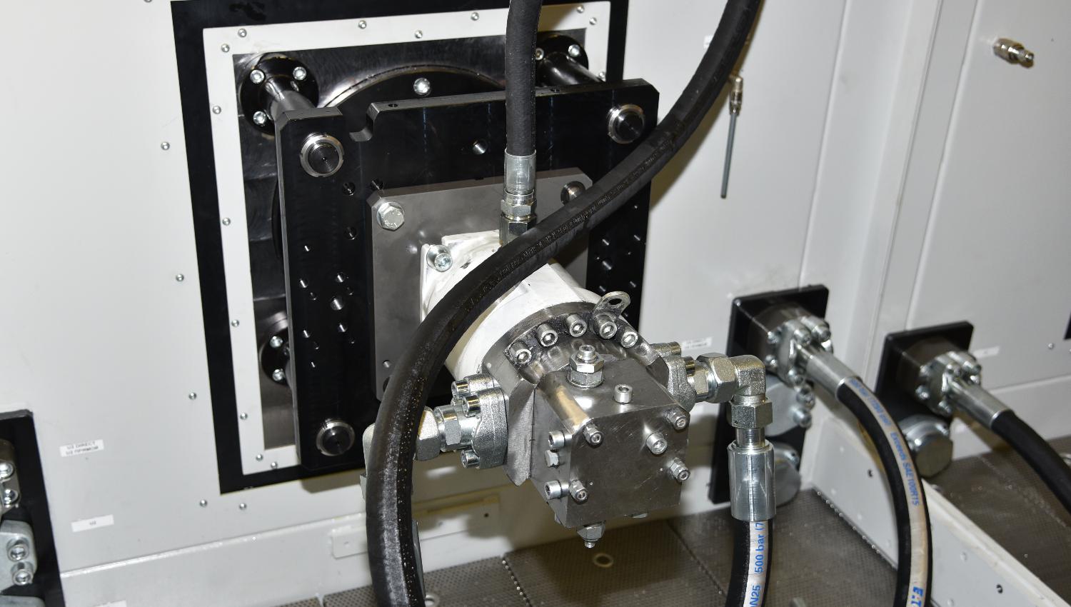piston-motor-pumps-test-bench-1011-3